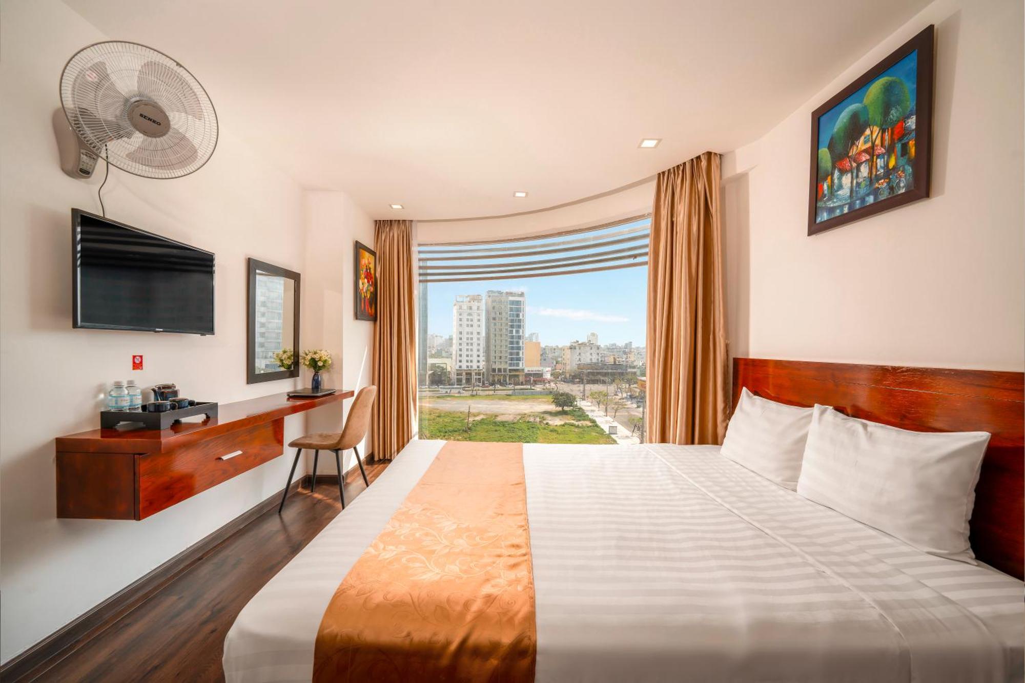 Waikiki Beach Hotel Дананг Экстерьер фото