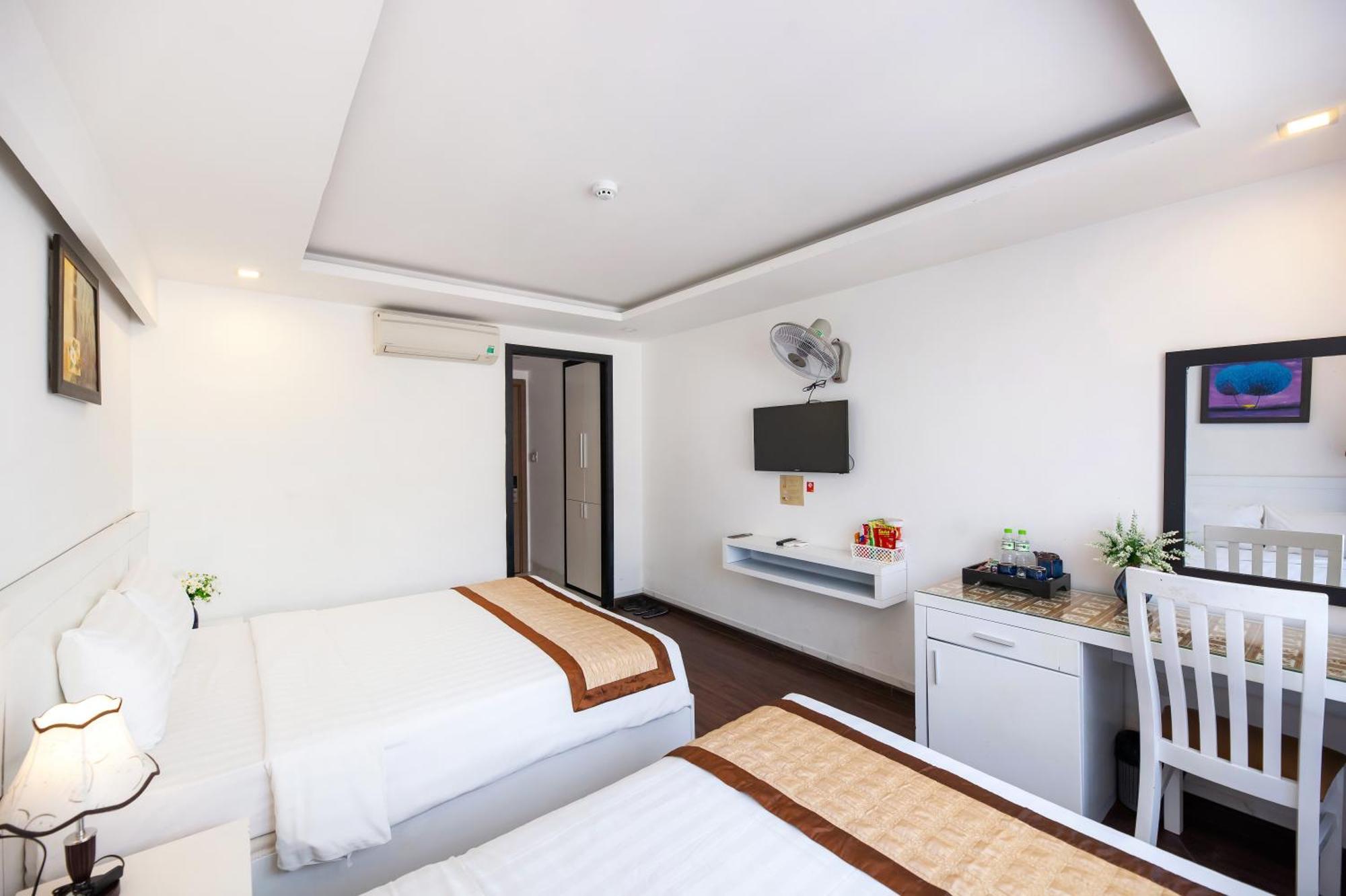Waikiki Beach Hotel Дананг Экстерьер фото