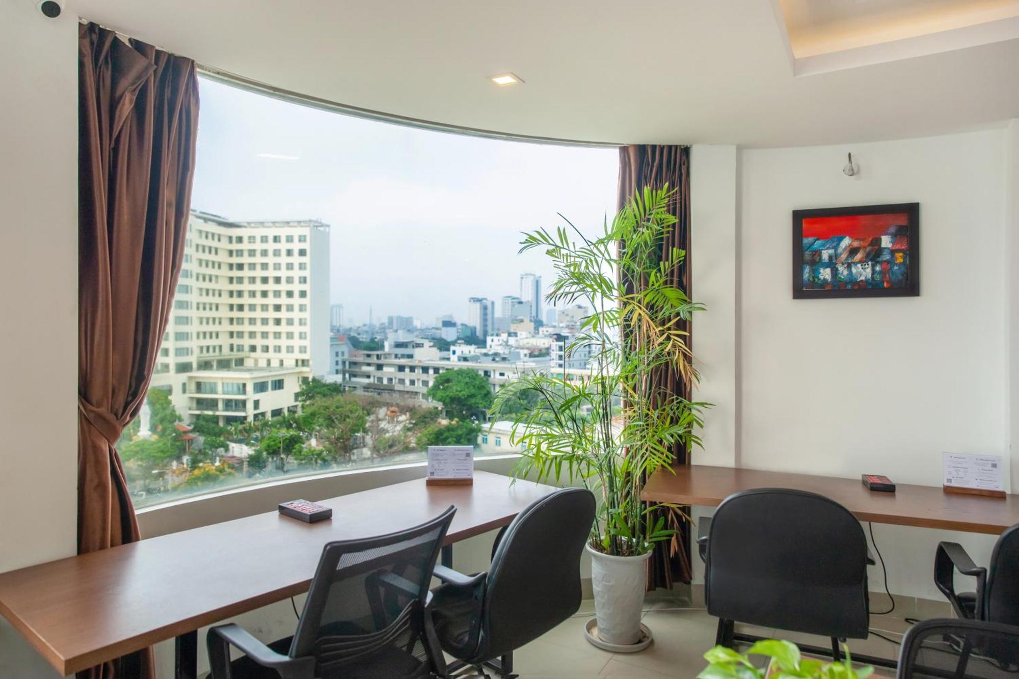 Waikiki Beach Hotel Дананг Экстерьер фото