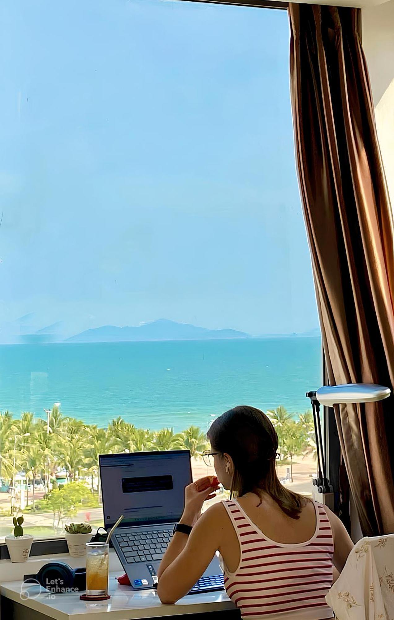 Waikiki Beach Hotel Дананг Экстерьер фото
