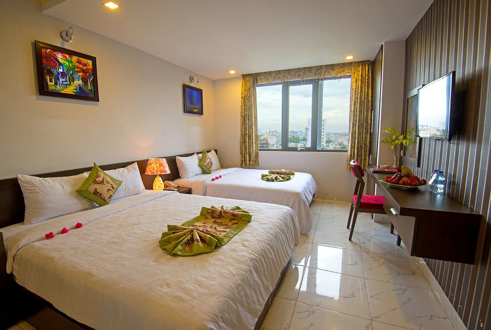 Waikiki Beach Hotel Дананг Экстерьер фото